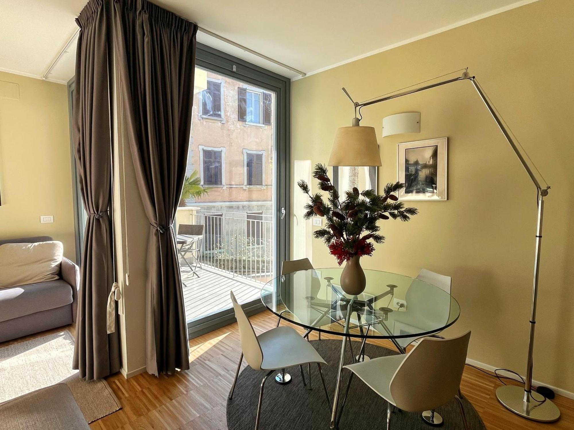 Residenza I Melograni - Suite Domaso Luaran gambar